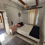 Kapela Tas Alacati Ξενοδοχείο Çeşme