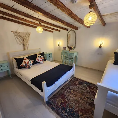 Kapela Tas Alacati