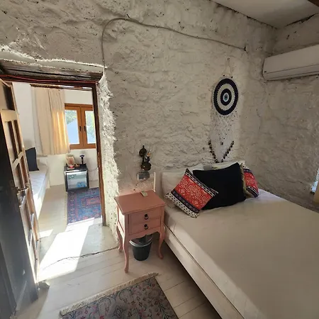 Hotel Kapela Tas Alacati *