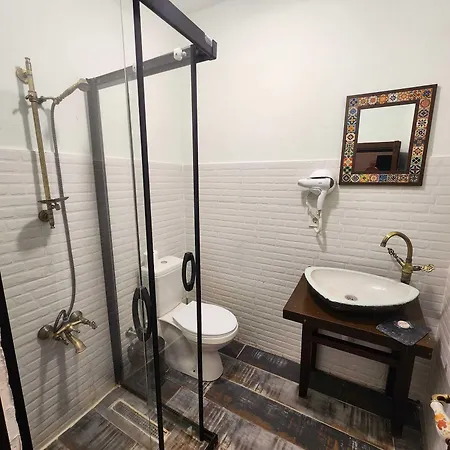 Kapela Tas Alacati *