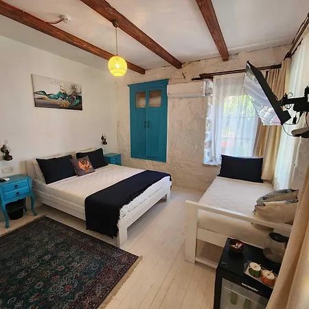 ホテル Kapela Tas Alacati *