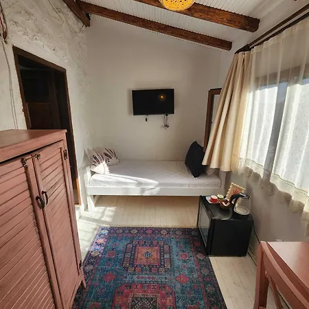 Kapela Tas Alacati ホテル